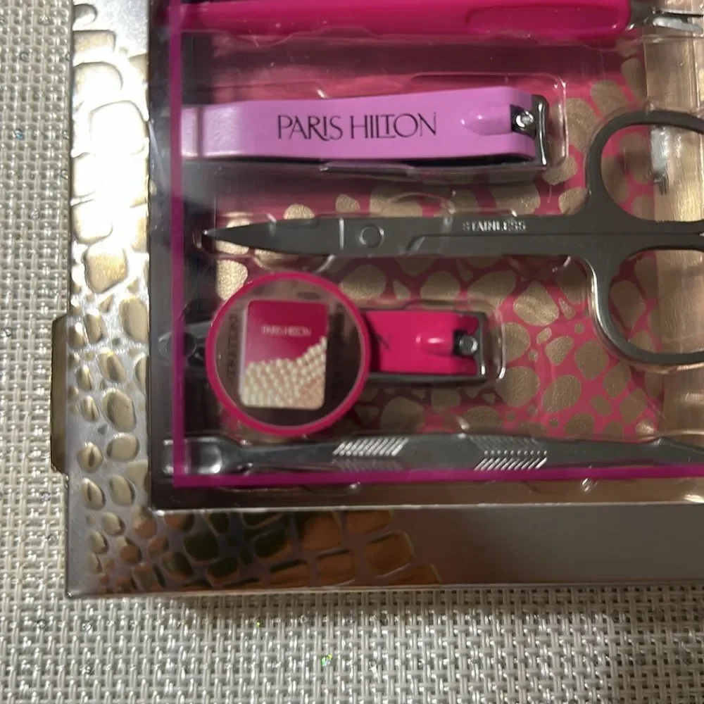 Paris Hilton Pink Gold Ultimate 7 Piece Pedi Manicure Set Case Included